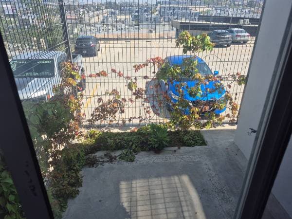 Modern Luxury Furnished Apartment With Clubhouse In The Best Location - Image 5