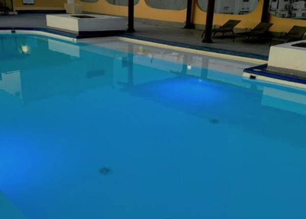 studio with common pool