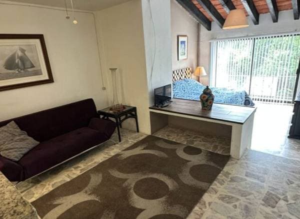 studio with common pool - Image 2