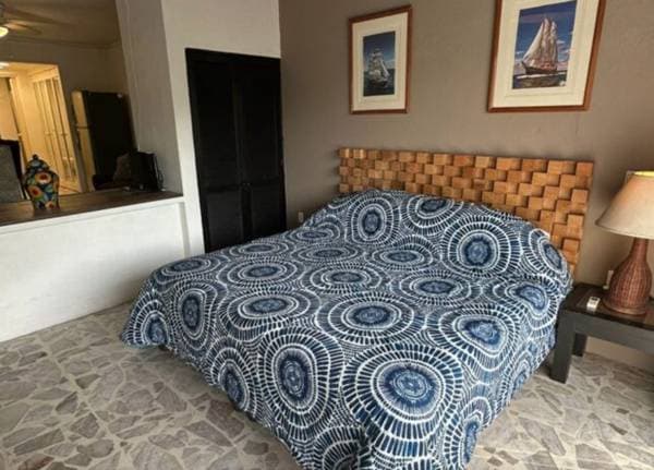 studio with common pool - Image 4