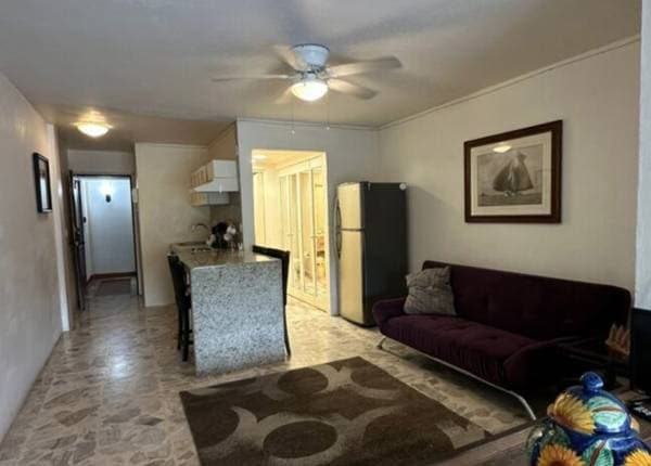 studio with common pool - Image 5