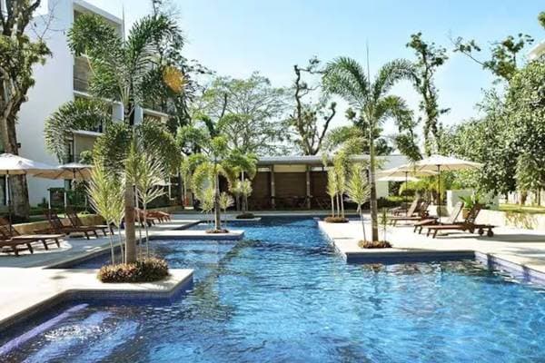 Unfurnished Ground Level 2 Bed 2 Bath Gated Community - Image 2