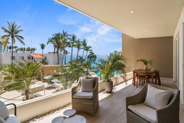 V Bucerias, 2 Bedroom. $769,000. USD - Image 2