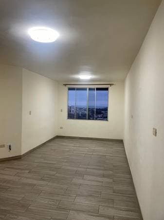 Apt 2 Bedrm 1 Bath / Depto 2 Recs 1 Baño - Image 2