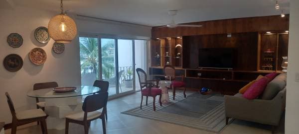 Las Palmas. 2 BR 2 BA Condo. - Image 5