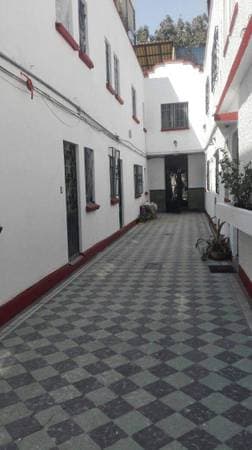 Rento Recamaras En Depto. Compartido Corredor Reforma - Image 2