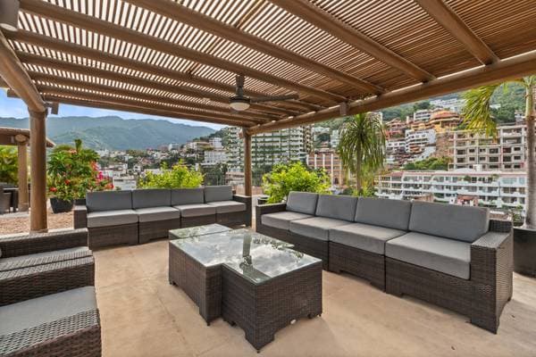 V399 in The Heart of The Romantic Zone $599,000. USD - Image 2