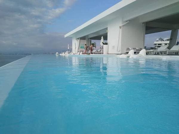 Orchid Oceanfront Luxury Condos - Image 2