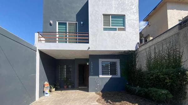 House for Sale in Loma Blanca