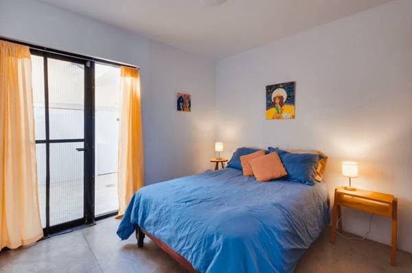 One bedroom Ground level apartment with patio >february 1st - Image 4