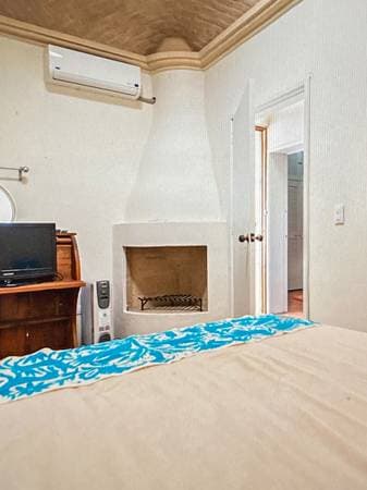 Rental-Beautiful, just renovated 2 BR/2 BA sunny apartment - Image 5