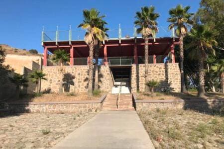 Terreno En Venta Frente Residencial Villa Del Alamo!