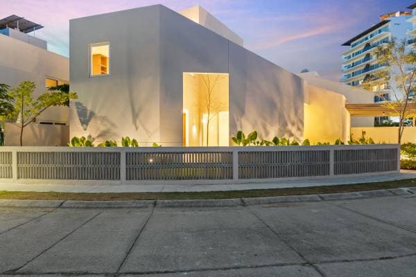 Brand-New Home in Flamingos Residencial – Contemporary Design - Image 2