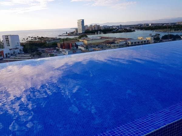 Zoho Skies Tower. (Hotel Zone) - Image 3