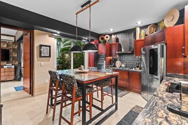 Zona Romantica Gem ! $589,000. USD - Image 5