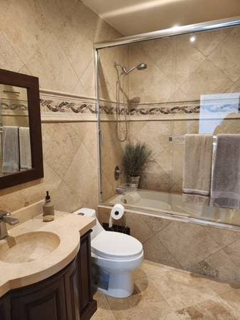 Las Olas Grand Ocean Front Beauty - Image 5