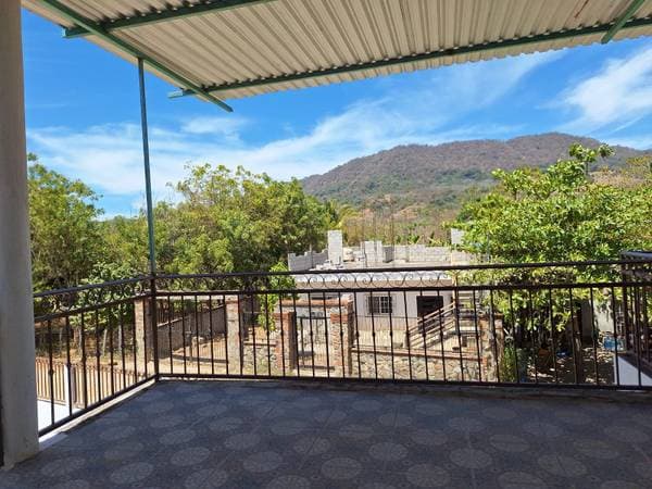 2 bedroom home in Las Varas $199,000. USD