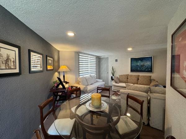 DM Nacional Departamento en Venta 2R, 1B, 1E Ubicación y precio. Posib - Image 2