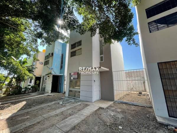 House For Sale In Santa Fe