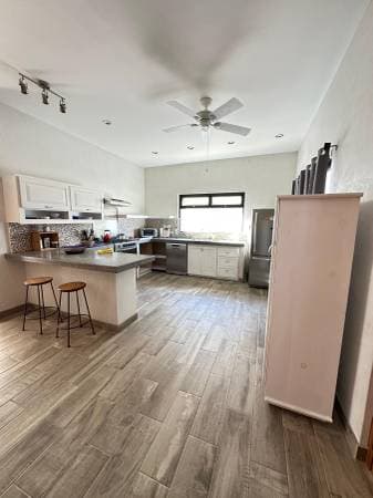 Peaceful private new 2BR 2BA home with pool - Image 3