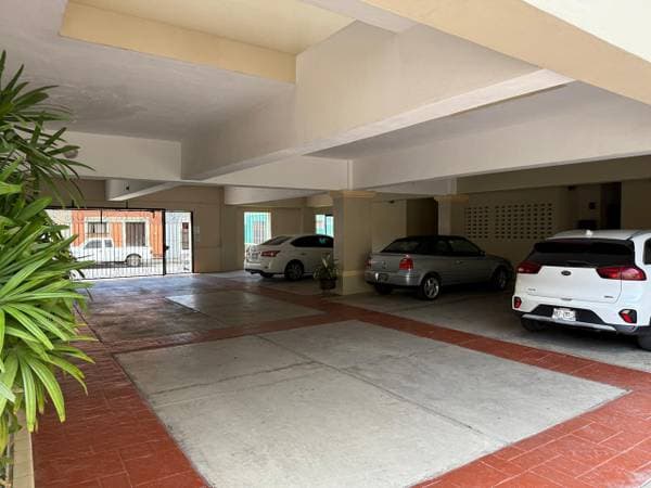 Apartment For Sale, 2 Bedrooms, Historic Downtown - Image 4