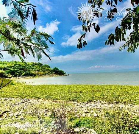 Tlachichilco, Lakefront - Image 4