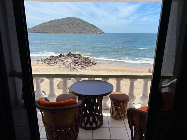 Cozy 1 bd on the beach of the Golden Zone, Price reduced - Image 3