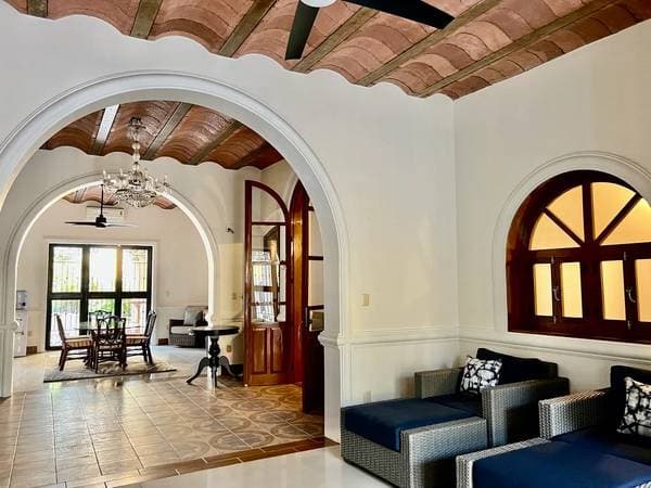 Angel Flores - Image 4