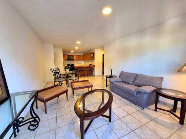 INVESTMENT Downtown Vacation Rental El Descanso A-104 - Image 4