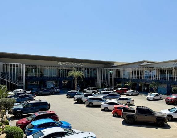 FOR LEASE / PLAZA NOVVA / COMMERCIAL SPACE / $38,000 pesos