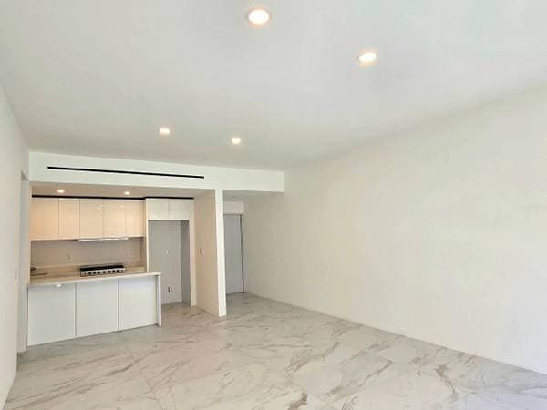 Condo For Rent 🏡 Csl Downtown - Image 4