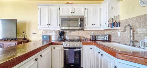 Charming furnished 2-bedroom, 2-bath condo in Hacienda Los Cabos, SJD - Image 5