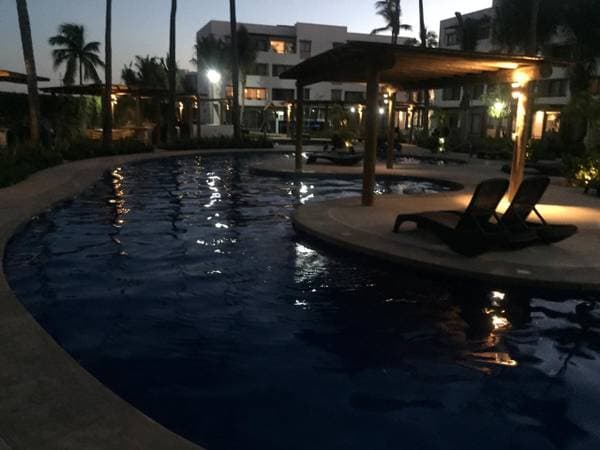 Beautiful apartment. Very near to the beach and lots of amenities - Image 5