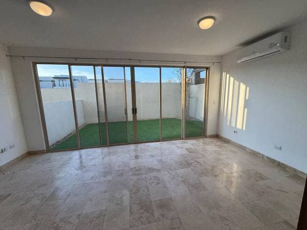 House for Rent in Camino del Mar 3 beds + TV room + Patio - Image 5