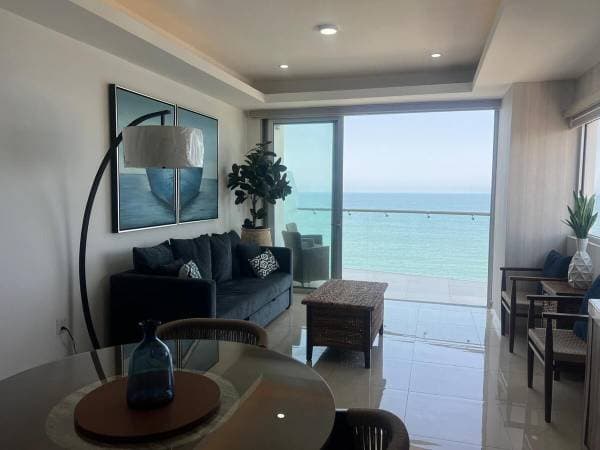 Oceanfront Luxury Condominium: Your Dream Coastal Escape - Image 5