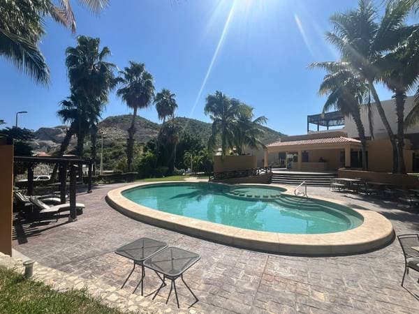 3 bdrm 2.5 bath house close to Palmilla in SJD