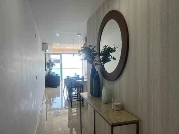Oceanfront Luxury Condominium - Image 2