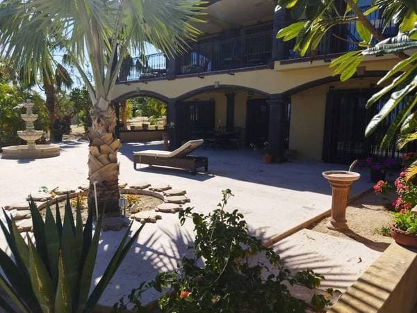 House, 2 bedrooms, 2 1/2 Bathrooms - Furnished