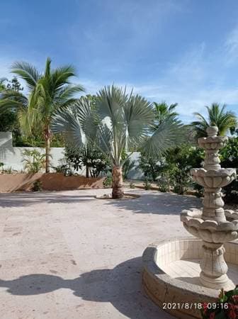 House, 2 bedrooms, 2 1/2 Bathrooms - Furnished - Image 3