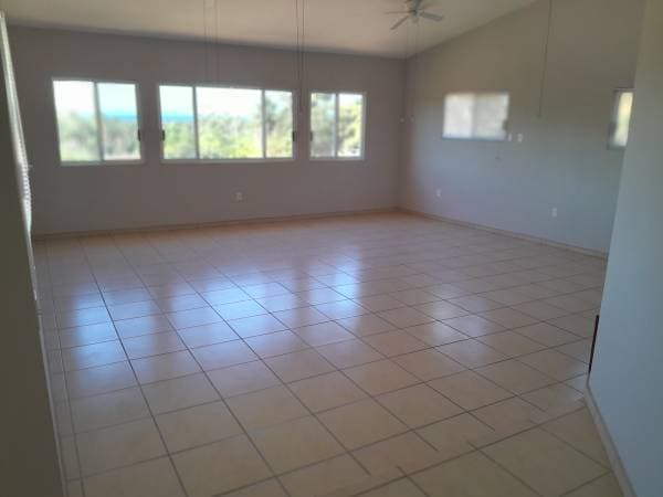3 bedroom 2 bath full time rental - Image 3