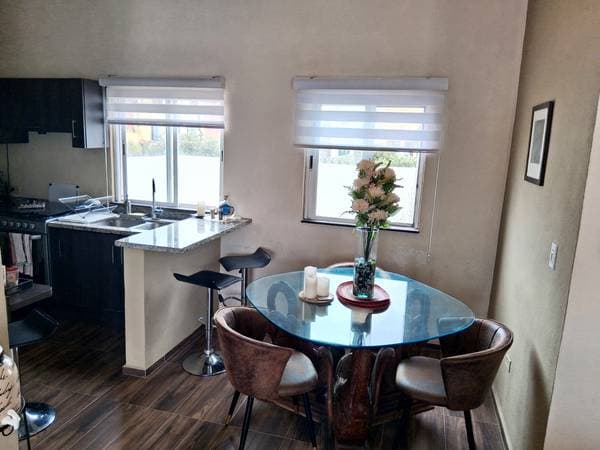 1 BD + Office - Lots of Natural Light FULLY FURNISHED - Image 3