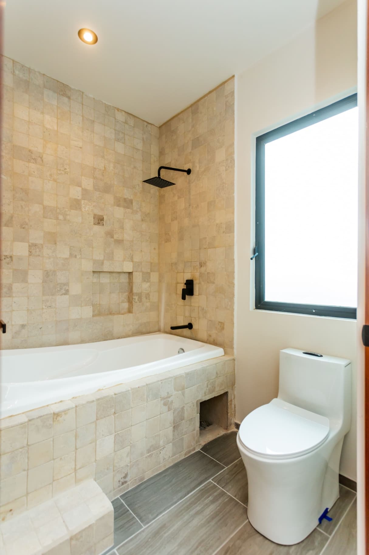 Luxury Living: Apartment with Thermal Springs + Organic River + Shuttle - Image 5