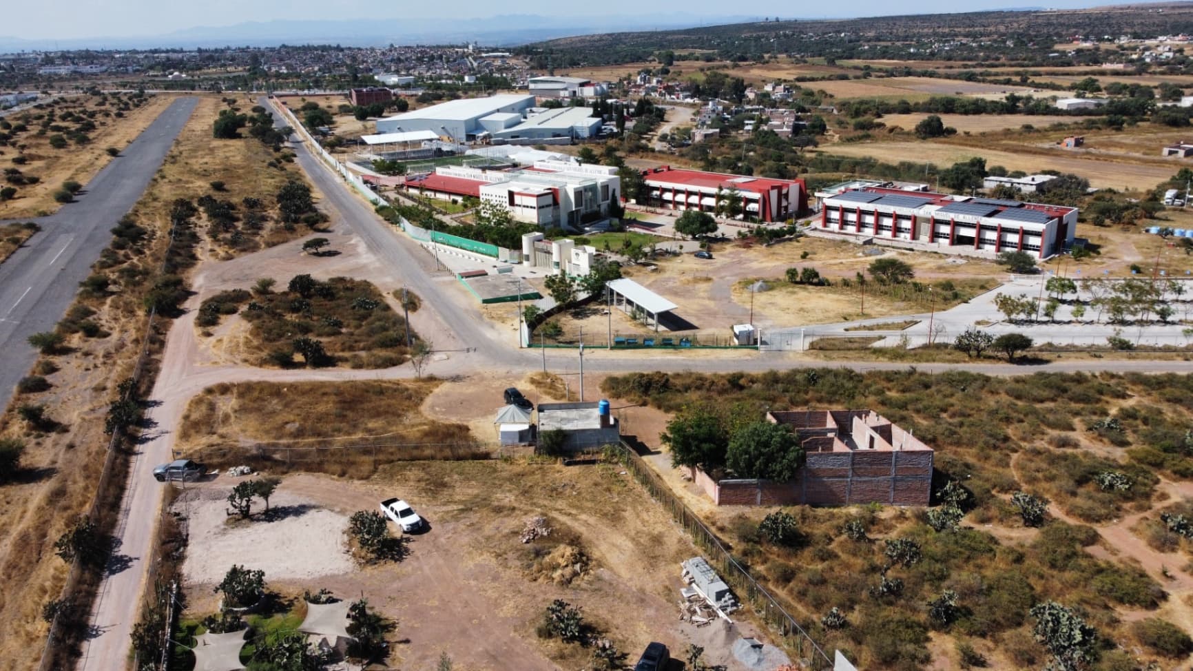 Lote frente a universidad Utsma