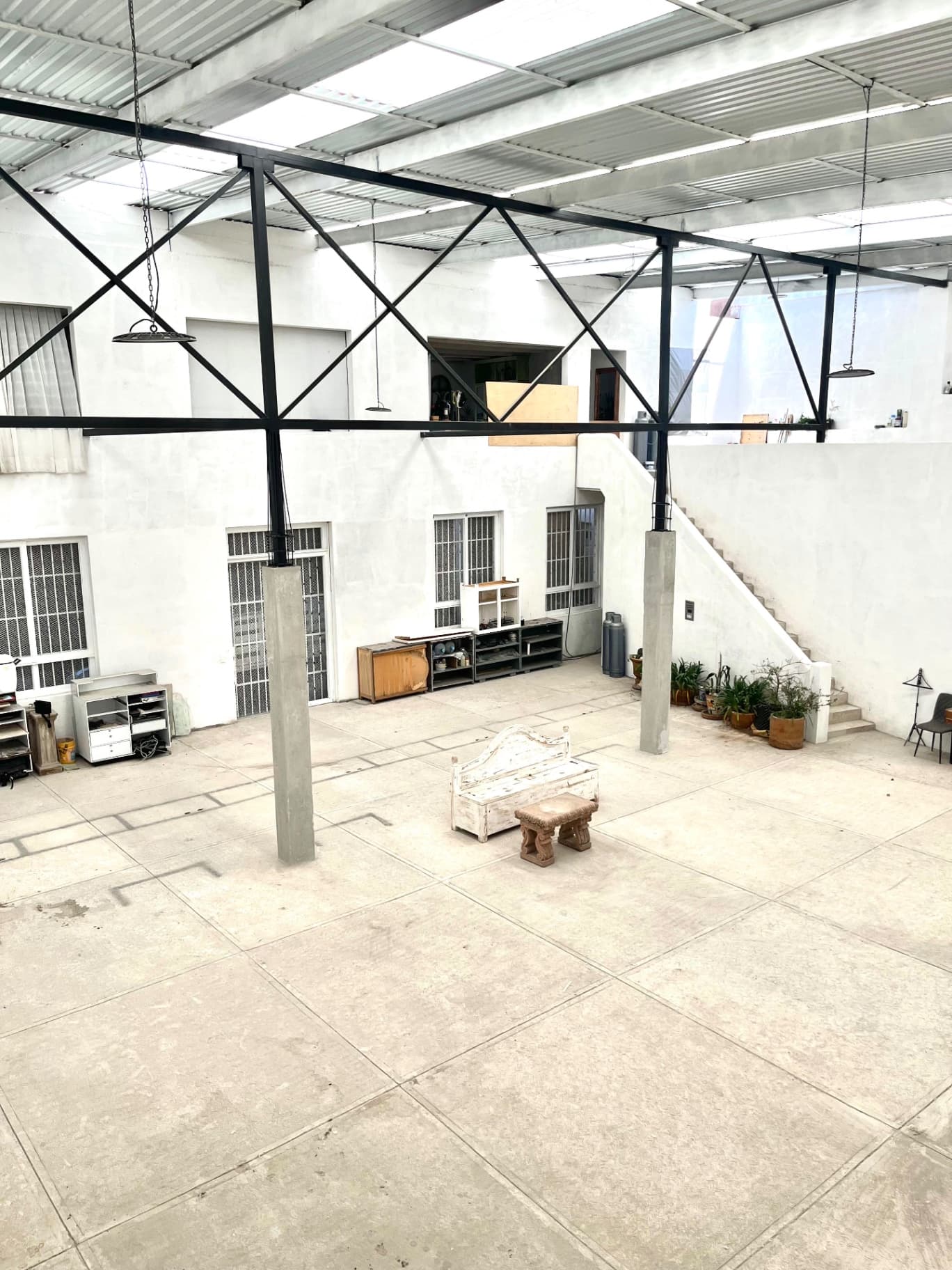 Bodega en avenida Independencia