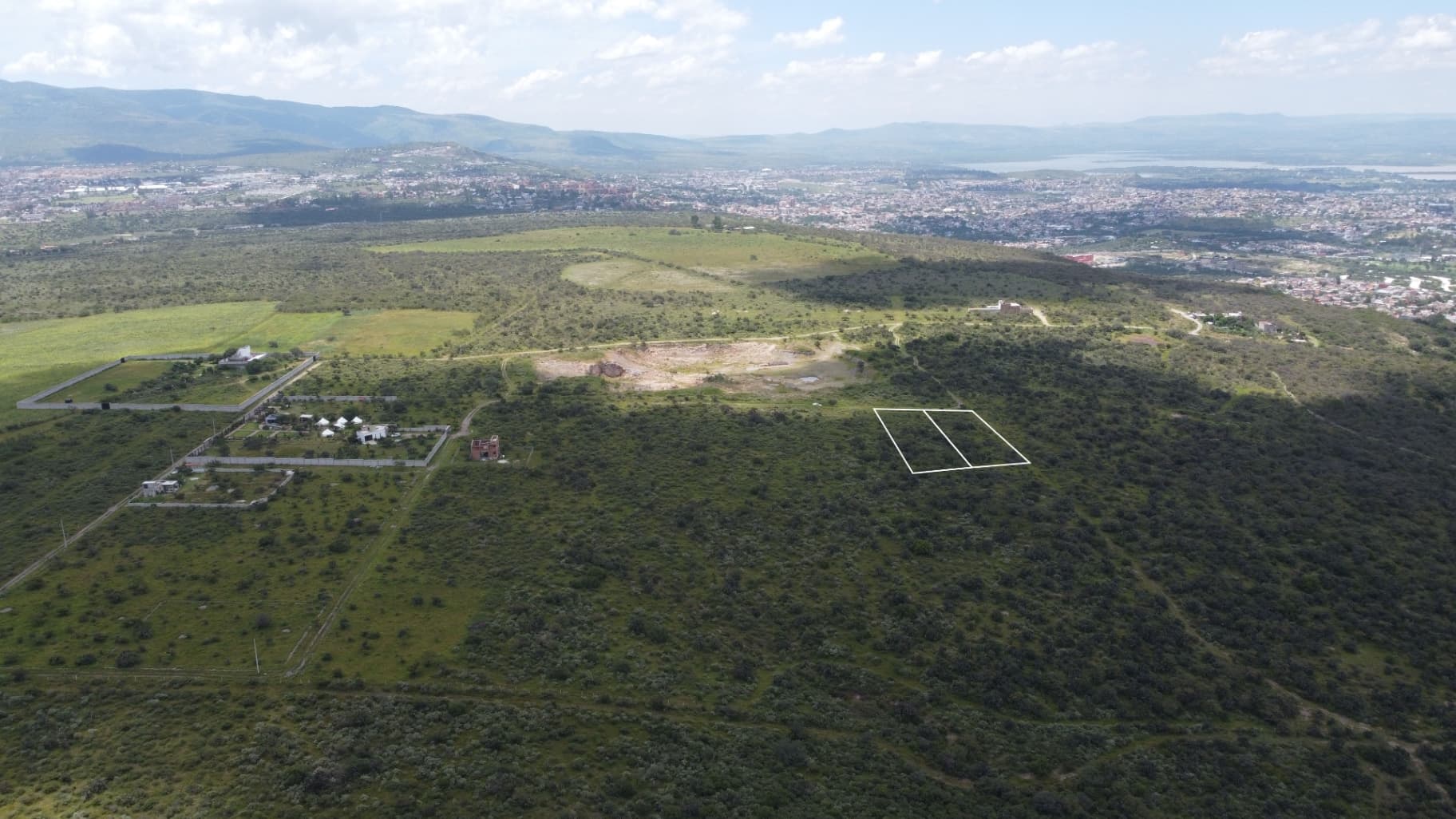 Terreno campestre a 3 km del centro. - Image 2
